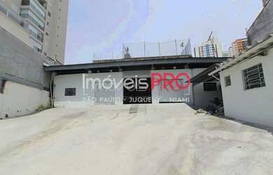 Imagem: O depósito possui 5 Vagas na garagem, 350m² de Área e está