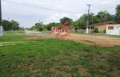 Imagem: A casa possui 1 Dormitório, 1 Banheiro e 4 Vagas na garagem
