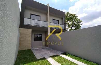 Imagem: A casa possui 2 Dormitórios, 1 Banheiro, 2 Vagas na garagem