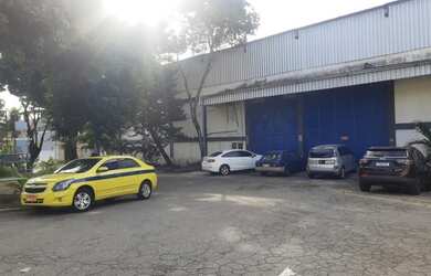 Imagem 2: Galpão para Venda em Rio de Janeiro, Inhaúma, 2 banheiros, 1 vaga