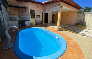 Imagem: A casa possui 3 Dormitórios, 1 Banheiro, 160m² de Área e