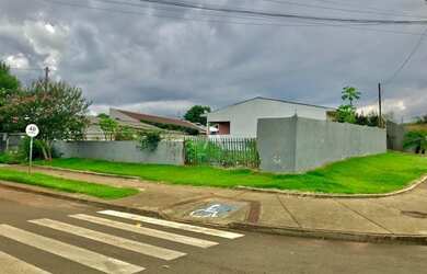 Imagem: O terreno possui 210m² de Área e está localizado em Periolo