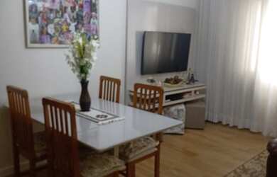 Imagem: O apartamento possui 3 Dormitórios, 1 Banheiro, 1 Vaga na garagem