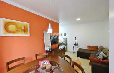 Imagem: O apartamento possui 3 Dormitórios, 2 Banheiros, 1 Vaga na