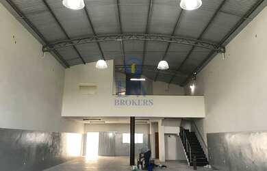 Imagem: O depósito possui 300m² de Área e está localizado em Jardim