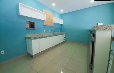 Imagem: O depósito possui 3 Vagas na garagem, 120m² de Área e está