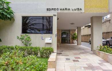 Imagem 10: Apartamento com 2 quartos (sem suíte), 2 banheiros, 1 vaga de garagem e elevador