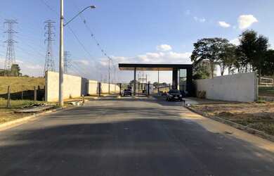 Imagem: O terreno possui 299m² de Área e está localizado em Parque