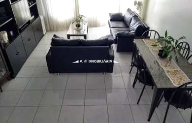 Imagem: A casa possui 3 Dormitórios, 4 Banheiros, 2 Vagas na garagem