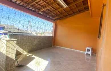 Imagem: A casa possui 2 Dormitórios, 2 Banheiros, 65m² de Área e