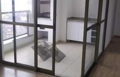 Imagem: O apartamento possui 3 Dormitórios, 2 Banheiros, 2 Vagas na