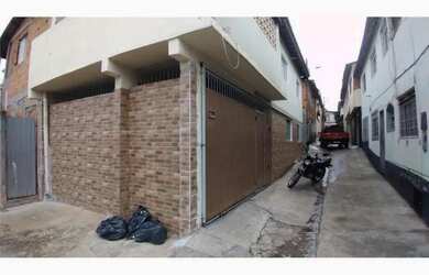 Imagem: A casa possui 3 Dormitórios, 2 Banheiros e 30m² de Área e