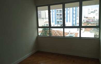 Imagem: O apartamento possui 1 Dormitório, 1 Banheiro, 45m² de Área