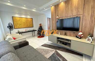 Imagem: A casa possui 3 Dormitórios, 4 Banheiros, 2 Vagas na garagem