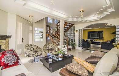 Imagem 1: Casa à venda Avenida Karl Iwers, Jardim Itu - Porto Alegre