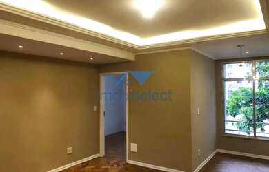 Imagem: O apartamento possui 2 Dormitórios, 2 Banheiros, 1 Vaga na