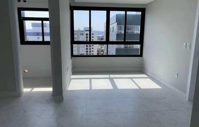 Imagem: O apartamento possui 1 Dormitório, 1 Banheiro, 1 Vaga na garagem