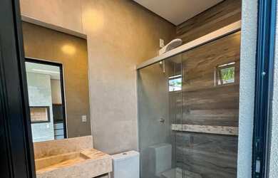 Imagem 6: Casa ampla com piscina bem localizada no Adrianópolis Prox a Av. Via...