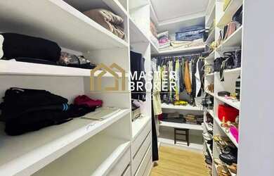 Imagem 13: Casa contemporânea, alto padrão, 4 suítes e 1 suíte reversível no...