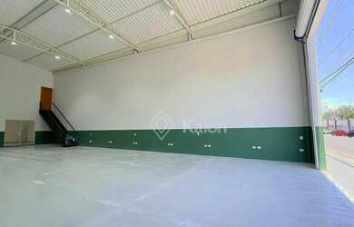 Imagem: O depósito possui 350m² de Área e está localizado em Centro