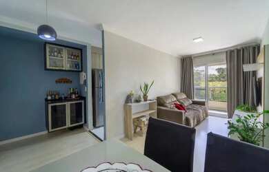 Imagem: O apartamento possui 2 Dormitórios, 1 Banheiro, 1 Vaga na garagem