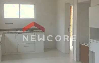 Imagem: A casa possui 4 Dormitórios, 4 Banheiros, 2 Vagas na garagem