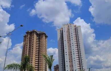 Imagem: O apartamento possui 2 Dormitórios, 2 Banheiros, 1 Vaga na