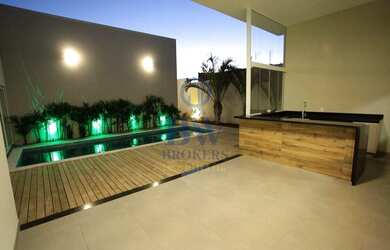 Imagem: A casa em condomínio possui 4 Dormitórios, 5 Banheiros, 4