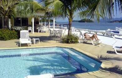 Imagem: A casa em condomínio possui 5 Dormitórios, 5 Banheiros, 4