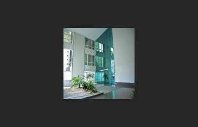 Imagem: O depósito possui 5 Vagas na garagem, 500m² de Área e está