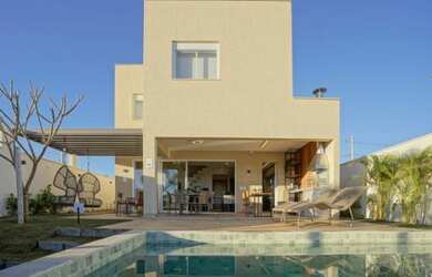 Imagem: A casa em condomínio possui 3 Dormitórios, 4 Banheiros, 4