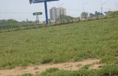 Imagem: O terreno possui 30.000m² de Área e está localizado em Jardim