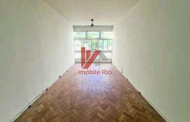 Imagem: A kitnet possui 1 Dormitório, 1 Banheiro, 40m² de Área e