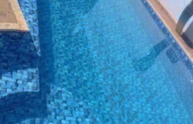 Imagem: A casa possui 3 Dormitórios, 3 Banheiros, 3 Vagas na garagem