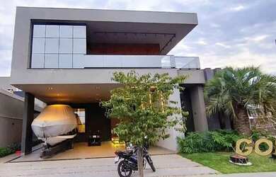 Imagem: A casa em condomínio possui 5 Dormitórios, 5 Banheiros, 5