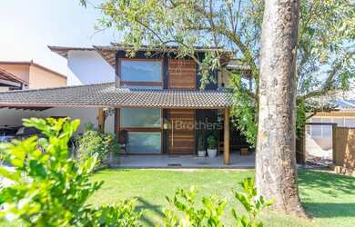 Imagem: A casa em condomínio possui 3 Dormitórios, 5 Banheiros, 4