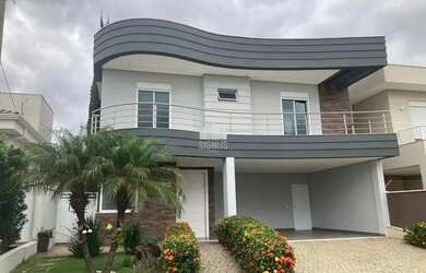 Imagem: A casa em condomínio possui 4 Dormitórios, 5 Banheiros, 4