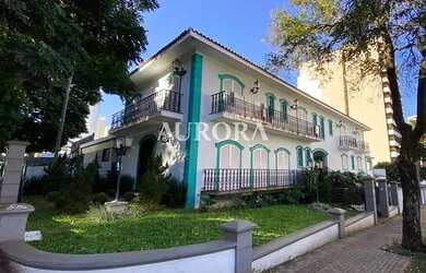 Imagem: A casa possui 1 Dormitório, 5 Banheiros, 4 Vagas na garagem