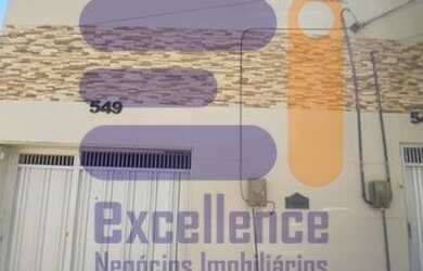 Imagem: A casa possui 3 Dormitórios, 2 Banheiros e 100m² de Área