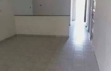 Imagem: A casa possui 3 Dormitórios, 2 Banheiros e 82m² de Área e