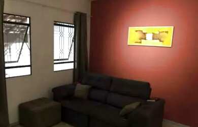 Imagem: A casa possui 2 Dormitórios, 1 Banheiro, 1 Vaga na garagem