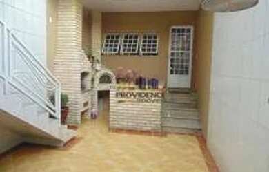 Imagem: A casa possui 3 Dormitórios, 4 Banheiros, 3 Vagas na garagem