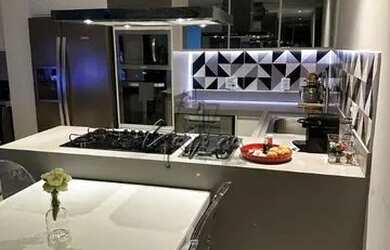 Imagem: O apartamento possui 2 Dormitórios, 2 Banheiros, 1 Vaga na