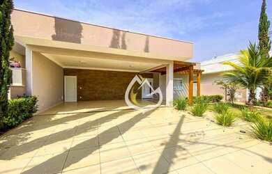 Imagem: A casa em condomínio possui 3 Dormitórios, 4 Banheiros, 2