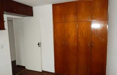 Imagem: O apartamento à venda possui 2 Dormitórios, 1 Banheiro, 1