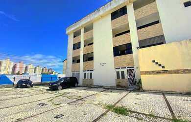 Imagem: O apartamento possui 3 Dormitórios, 2 Banheiros, 2 Vagas na