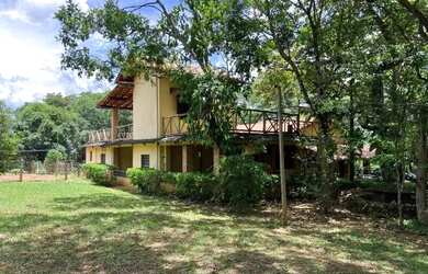 Imagem: A chácara e está localizado em Jaboticatubas, MG à venda