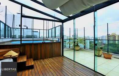 Imagem: O apartamento na cobertura possui 3 Dormitórios, 3 Banheiros