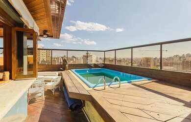 Imagem: O apartamento na cobertura possui 3 Dormitórios, 2 Banheiros