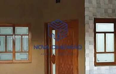 Imagem: A casa possui 4 Dormitórios, 3 Banheiros, 2 Vagas na garagem